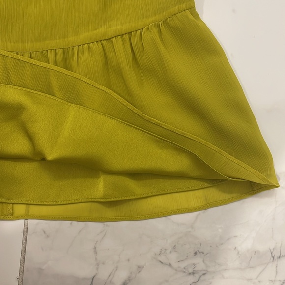 J. Crew Embroidered Jeweled Sleeveless Peplum top in Burnished Chartreuse, XXS - Picture 5 of 6